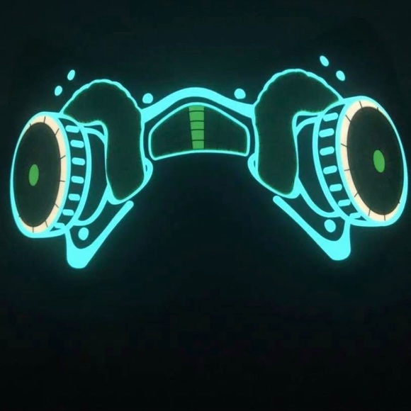 LED SOUNDED ACTIVATED GAS MASK - Picture 6 of 7